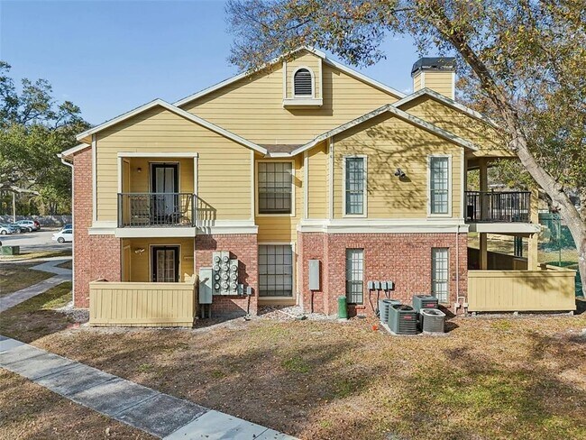 Building Photo - 8742 Mallard Reserve Dr