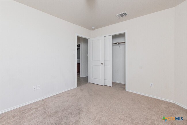 Building Photo - 3903 Endicott Dr