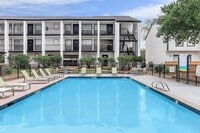 Building Photo - 4400 Memorial Dr