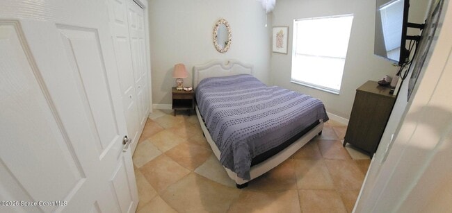 Building Photo - 320 Yuma Dr