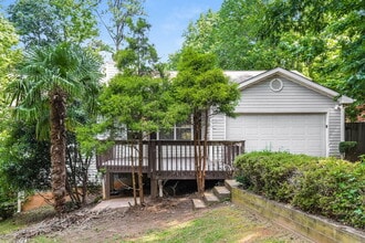 Building Photo - 2740 Lakeside Trail