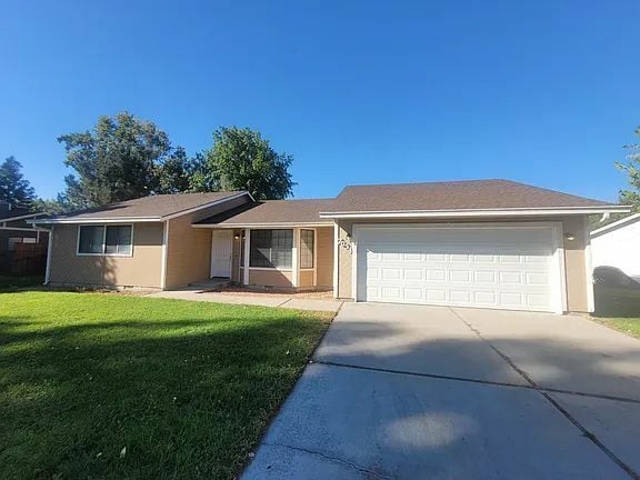 Building Photo - 7054 W Saxton Dr