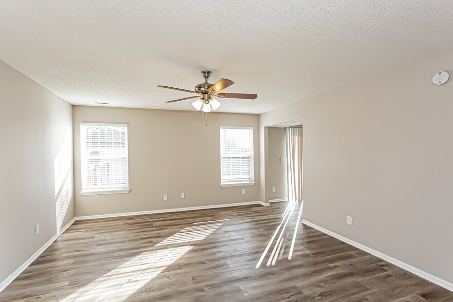 Building Photo - 6539 Townsend Way