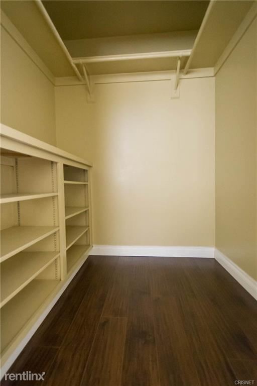 Building Photo - 4 br, 4 bath House - 6936 Encino Ave