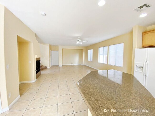 Building Photo - 9057 Spinning Wheel Ave