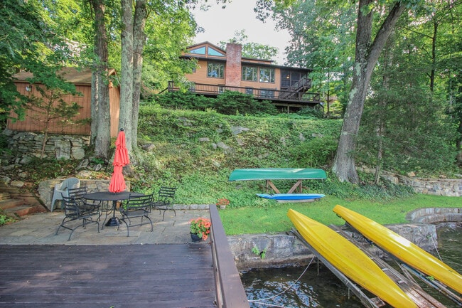 Building Photo - 34-40 Forty Acre Mountain Rd