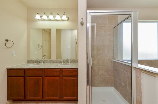 Building Photo - 25135 Ginger Ranch Dr