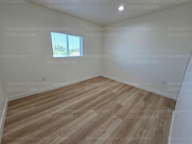 Building Photo - Newly constructed upstairs 2 bedrooms and ...