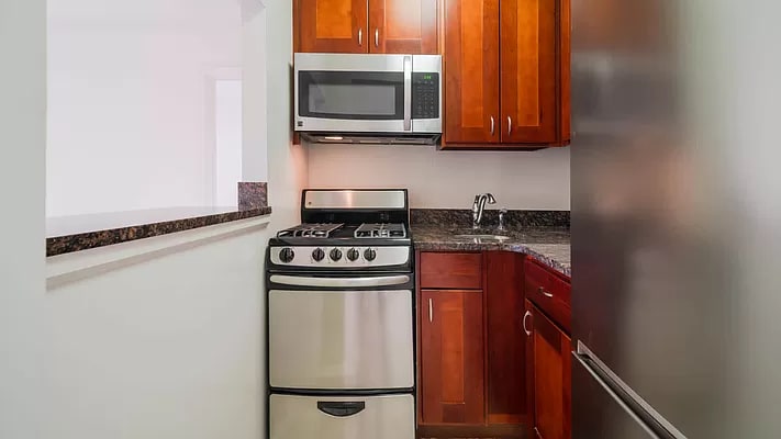 Building Photo - 314 E 34th St