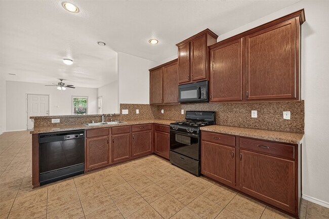 Building Photo - 22023 Westerpine Ln