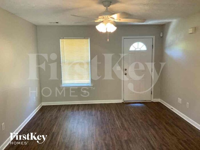 Building Photo - 5685 Cottage Ln
