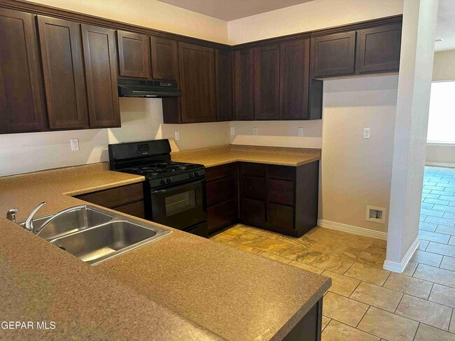 Building Photo - 14712 Far View Ct