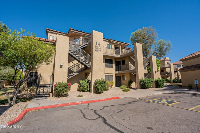 Primary Photo - 4925 E Desert Cove Ave