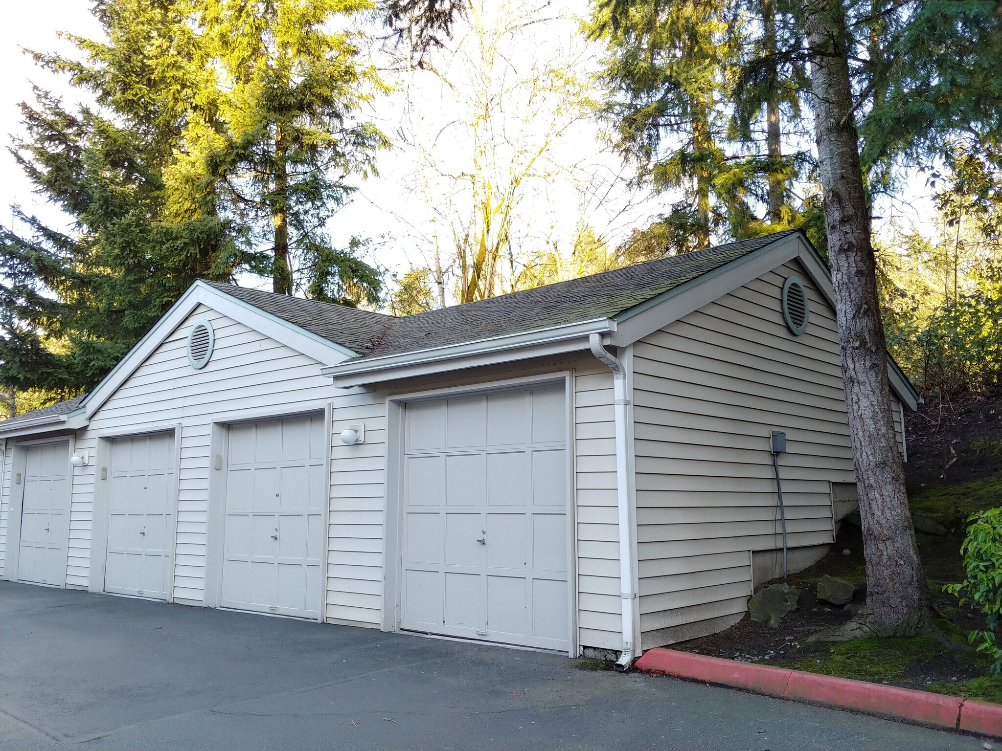 Building Photo - 1692 118th Ave SE