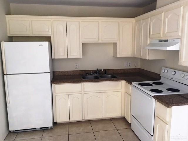 Building Photo - 413 Rockport St