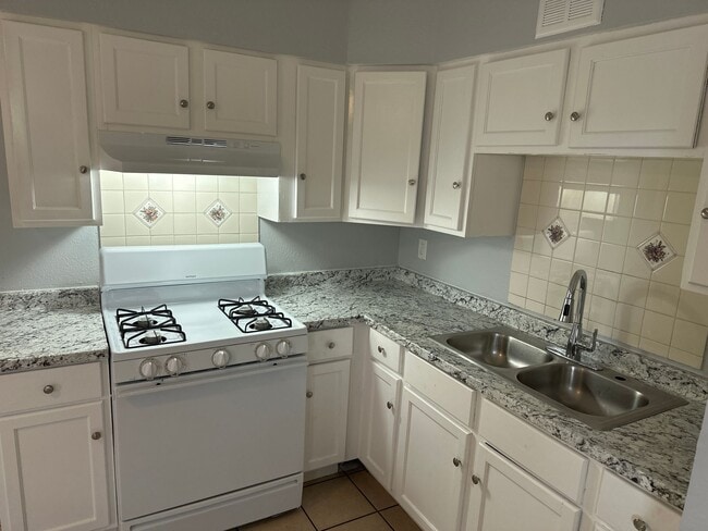 Floorplan - 328 Rhode Island (New) St NE