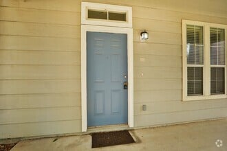 Building Photo - Adorable 2-story 3 Bedroom 2.5 Bath in Cyp...