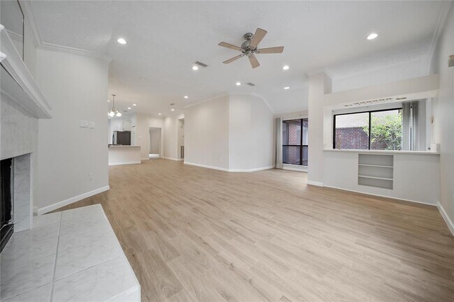 Building Photo - 14127 Highcroft Dr