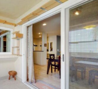 Building Photo - 5651 N Sumner Way