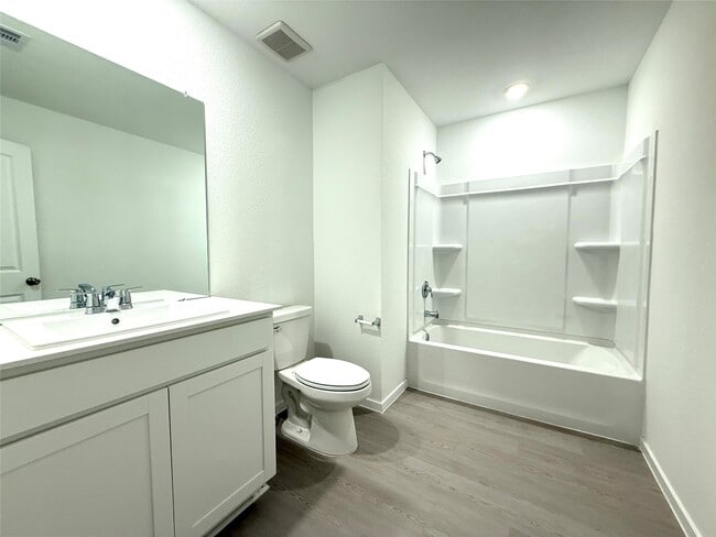 Building Photo - 16802 Old Wagon Wy