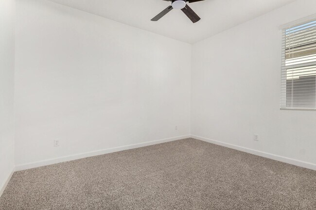 Building Photo - 17824 W Vogel Ave