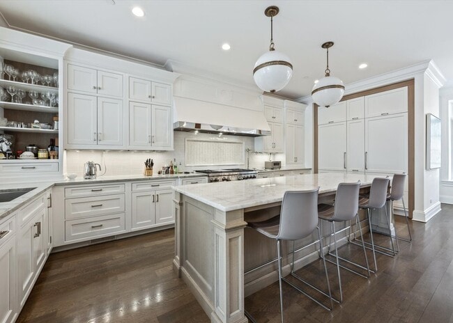 Building Photo - 441 W Deming Pl