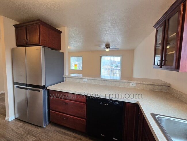 Building Photo - 3507 N Maple Grove Rd