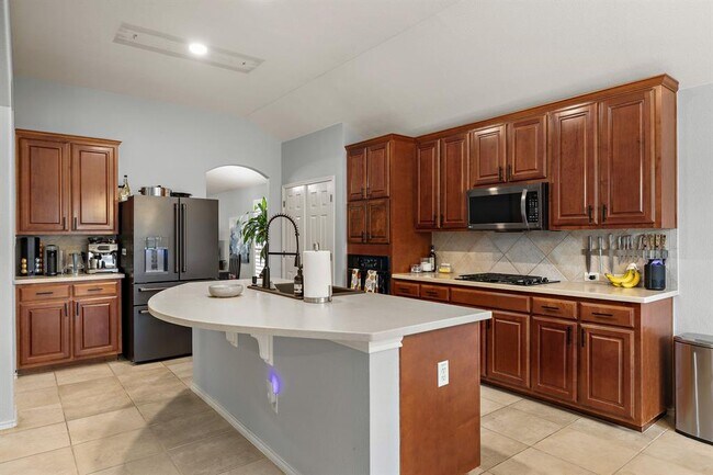 Building Photo - 2012 Foothills