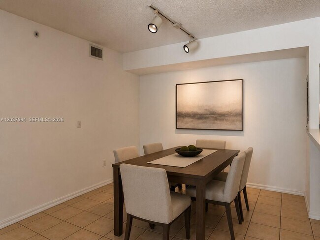 Building Photo - 711 SW 111th Way