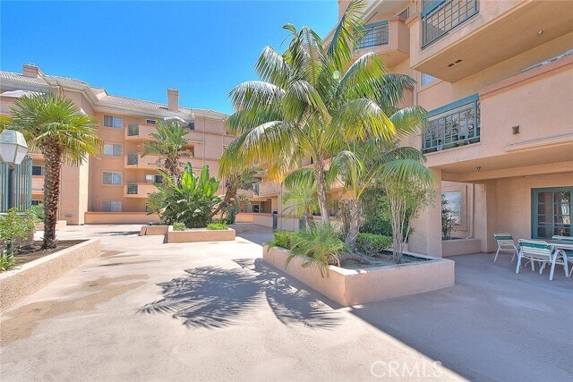 Building Photo - 11410 Brookshire Ave