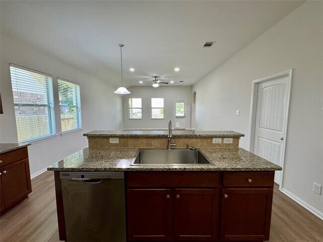 Building Photo - 18717 Stewart Hill Dr