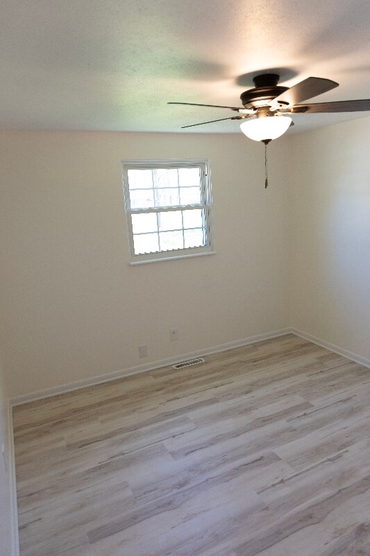 Building Photo - 988 Delwood Rd