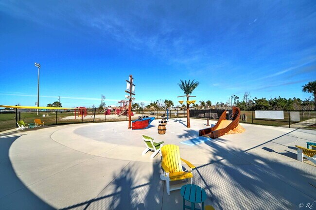 Building Photo - FRESHLY RENOVATED 2 Bed apartment in Lynn ...