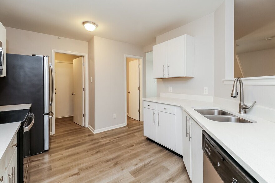 Building Photo - 8533 Panglemont Drive