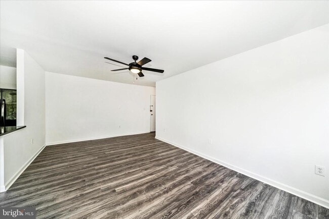 Building Photo - 12202 Braxfield Ct
