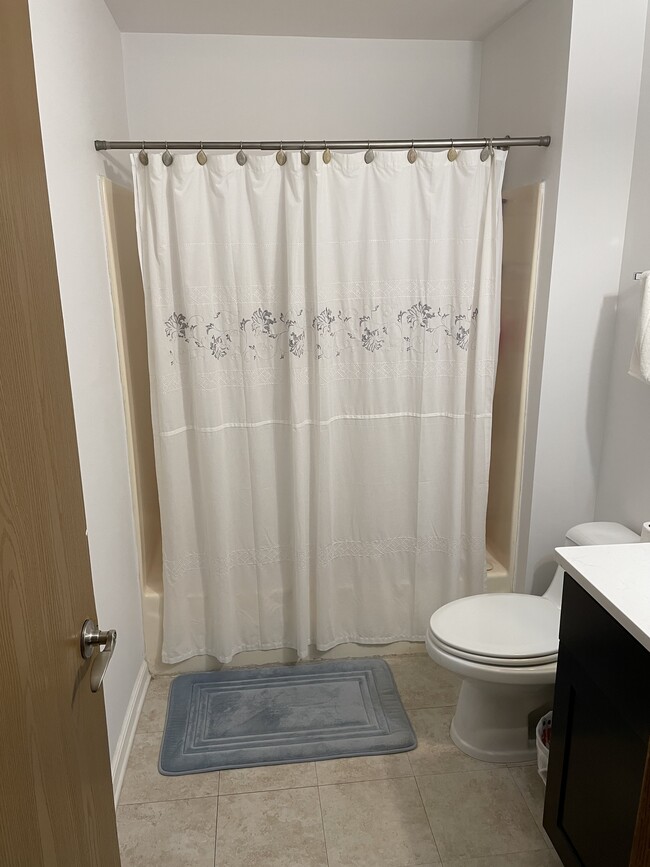 Building Photo - 1508 W Jefferson Ave