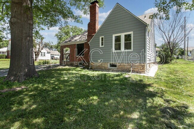 Building Photo - 8201 MO-9