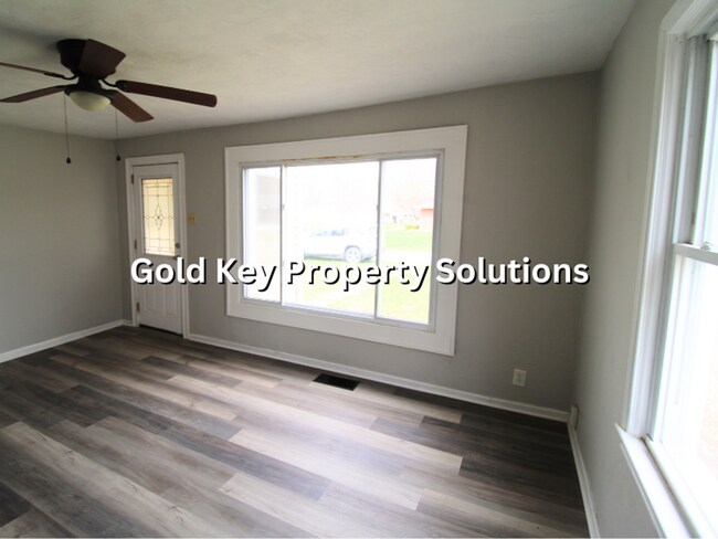 Building Photo - Fully Updated 3 BR 1 BA House with Central Air and Garage (NO SECTION 8)