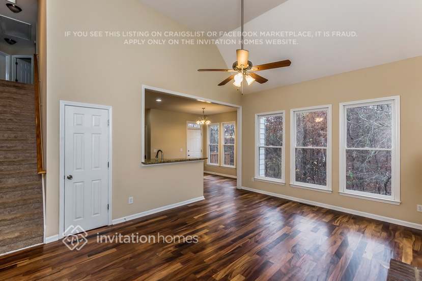 Building Photo - 347 Laurel Glen Crossing