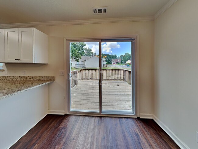 Building Photo - 1516 Chestnut Oak Dr