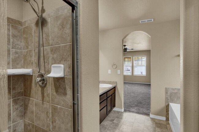 Building Photo - 6507 Donahue Drive