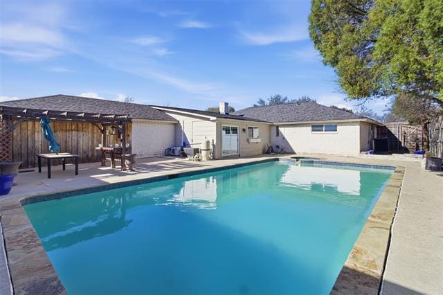 Building Photo - 2504 Northcrest Dr