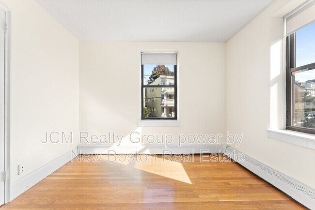 Building Photo - 11 Victory Rd