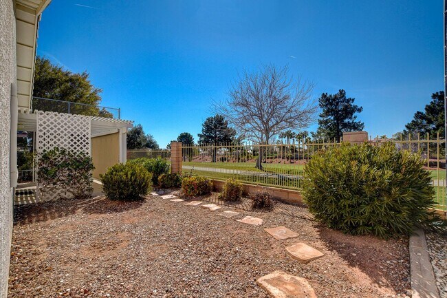 Building Photo - 5053 Cedar Lawn Way