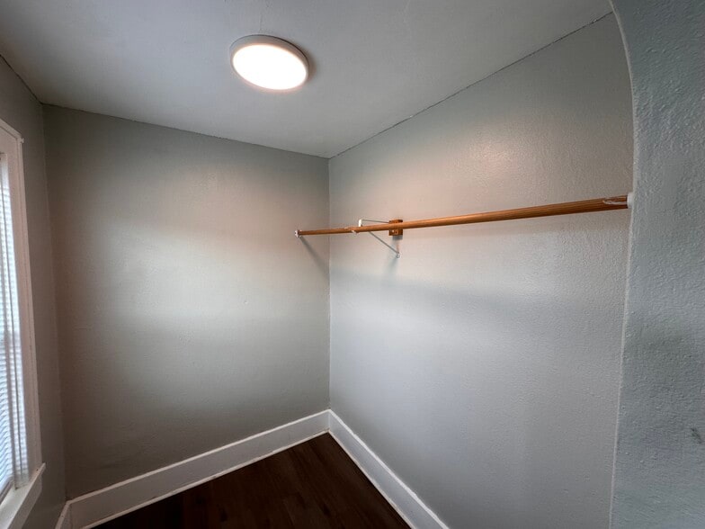 Building Photo - 2164 Jackson St