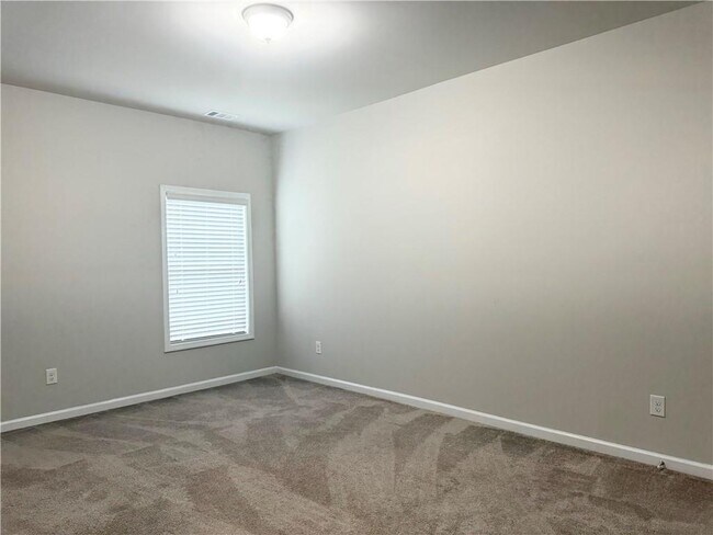 Building Photo - 2887 Regal Park Ct