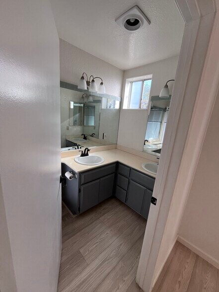 Master Bathroom - 6140 Monterey Rd