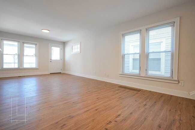 Building Photo - 1257 N 6th St