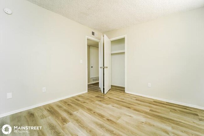Building Photo - 3232 E STALLION LN, TUCSON, AZ 85739