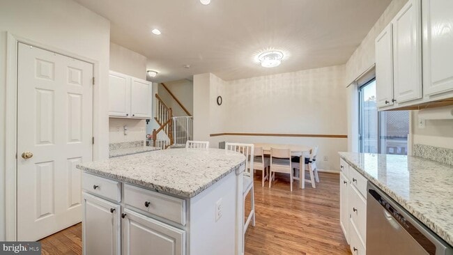 Building Photo - 43520 Laidlow St